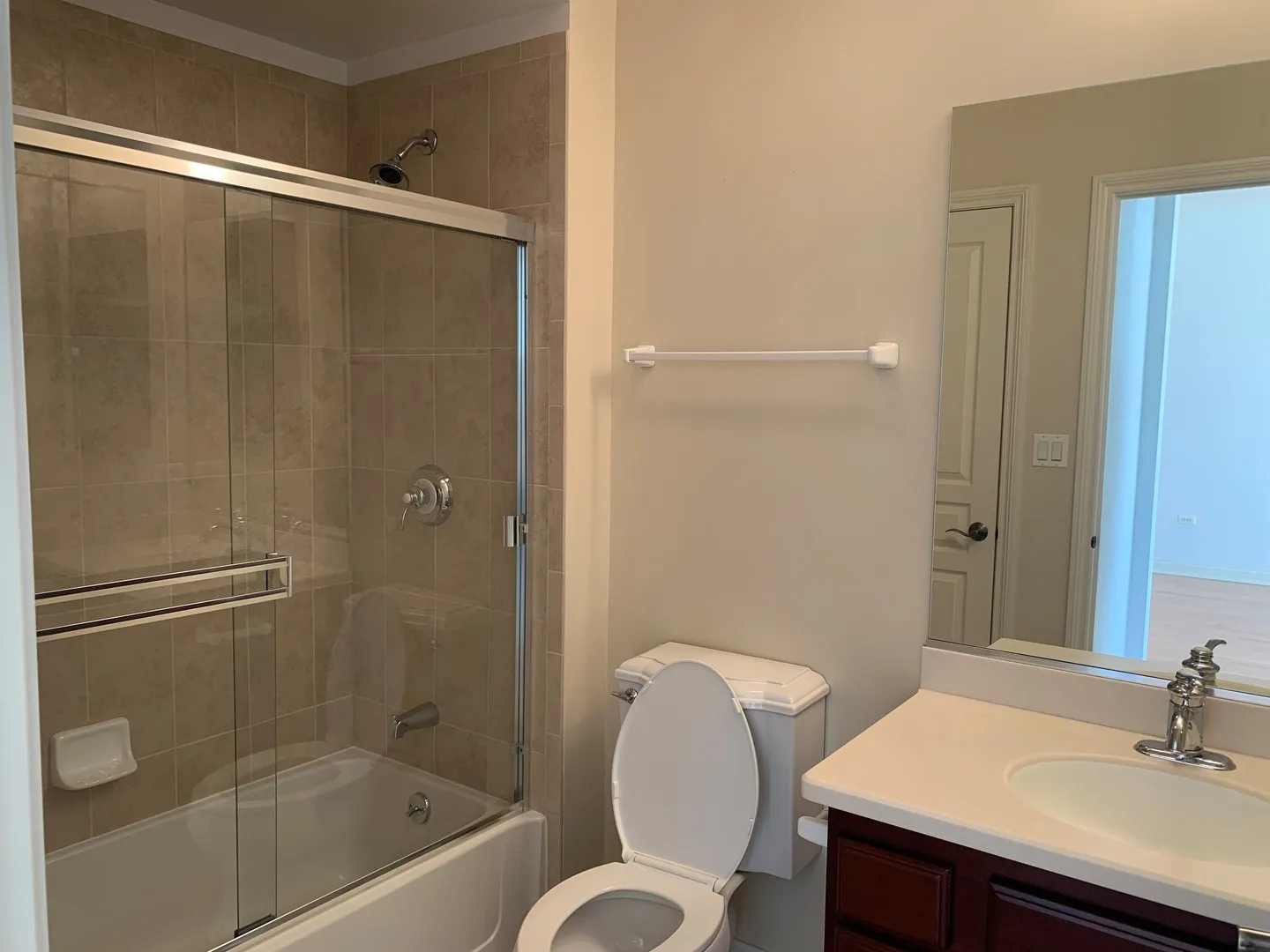101 Pointe Dr, ,  60062, USA 60062-unit#109-Northbrook-IL