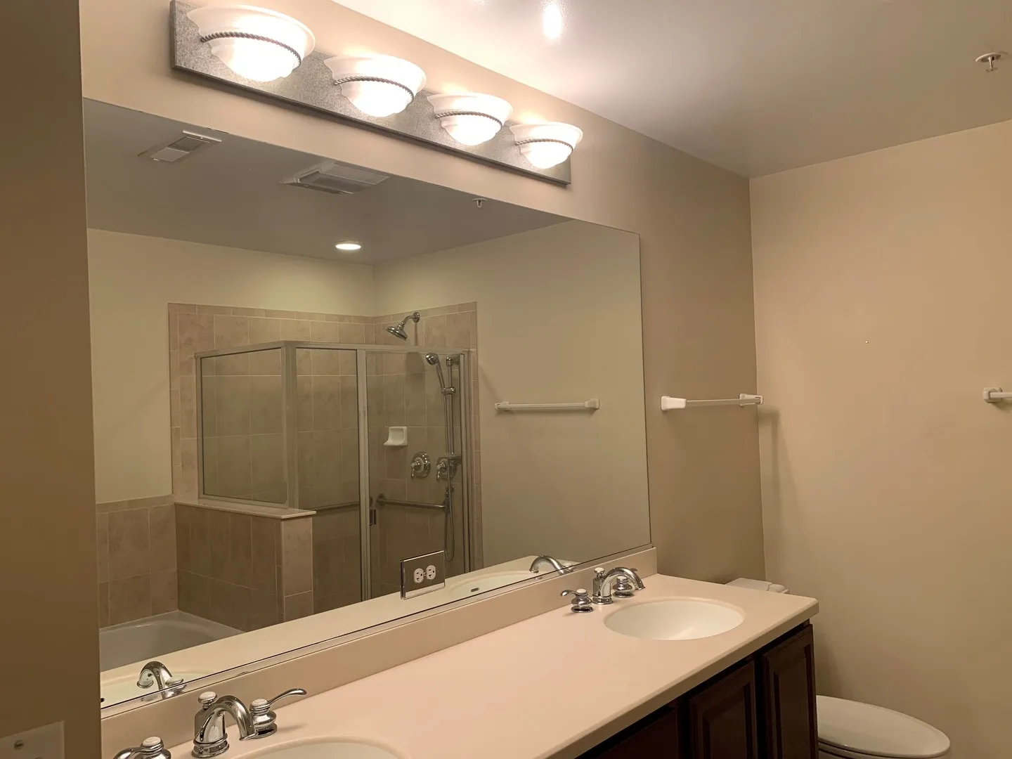 101 Pointe Dr, ,  60062, USA 60062-unit#109-Northbrook-IL