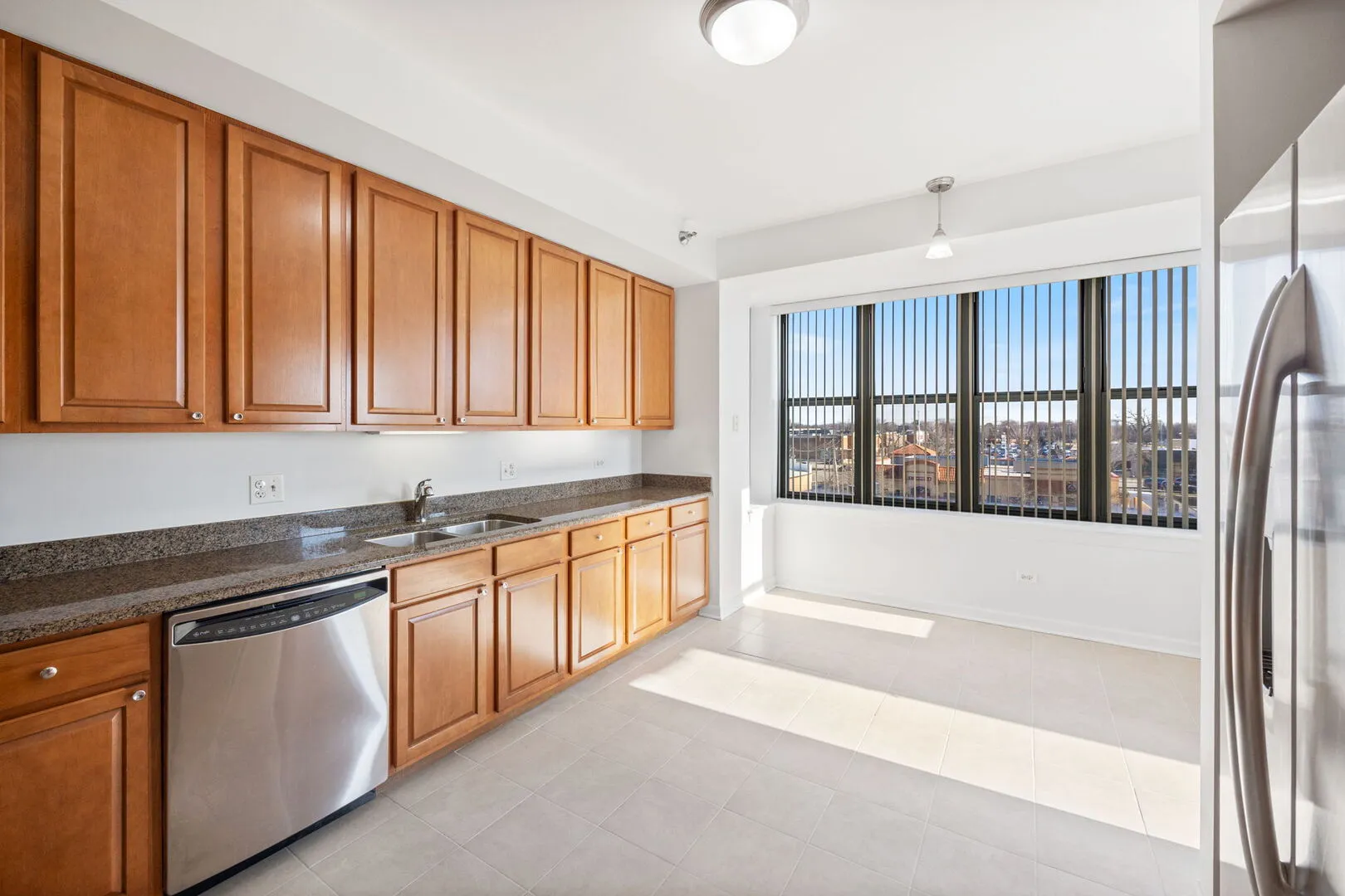 9360  Blvd, ,  60077, USA 60077-unit#418-Skokie-IL