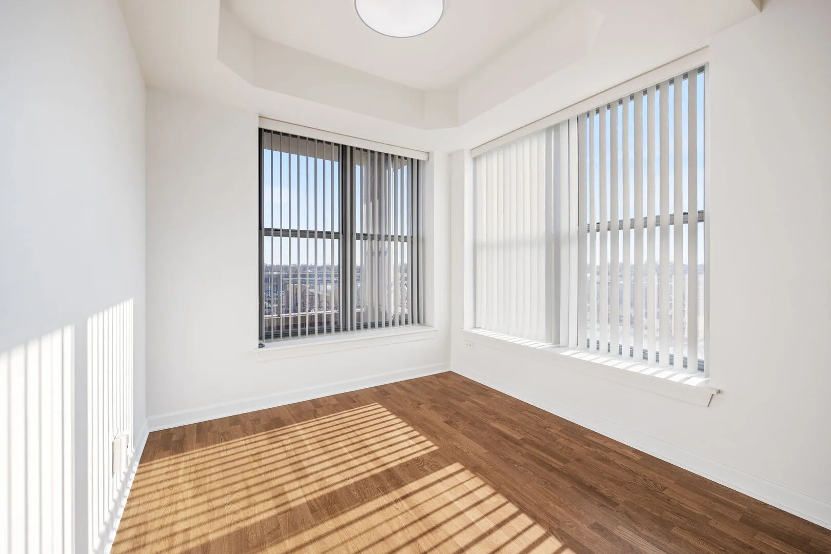 9360  Blvd, ,  60077, USA 60077-unit#418-Skokie-IL