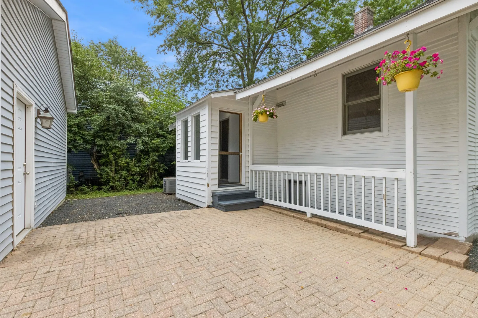 255 N Happ Rd, , 60093, USA 60093-Northfield-IL