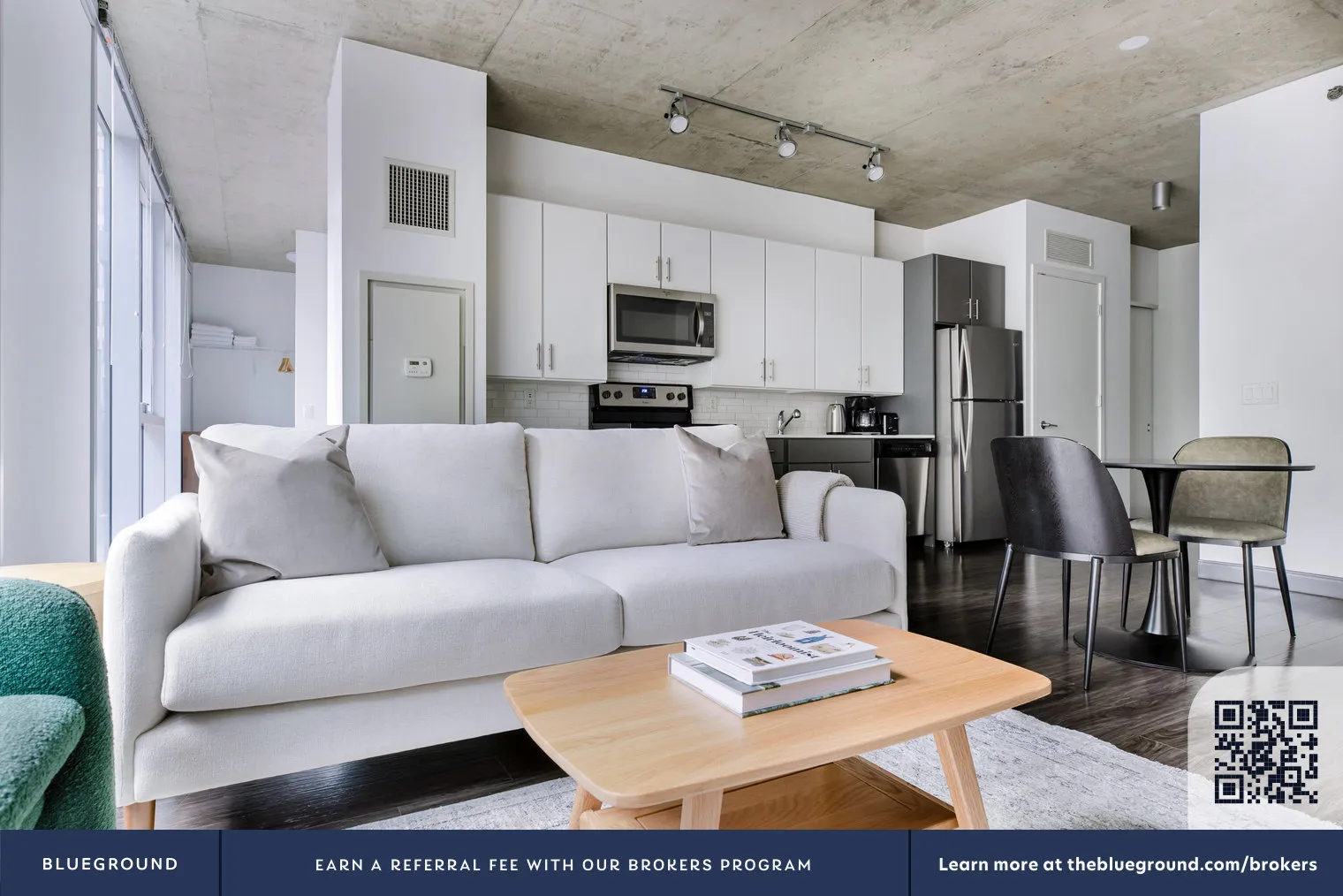 215 W Lake St, ,  60606, USA 60606-unit#CHI-1331-Chicago-IL