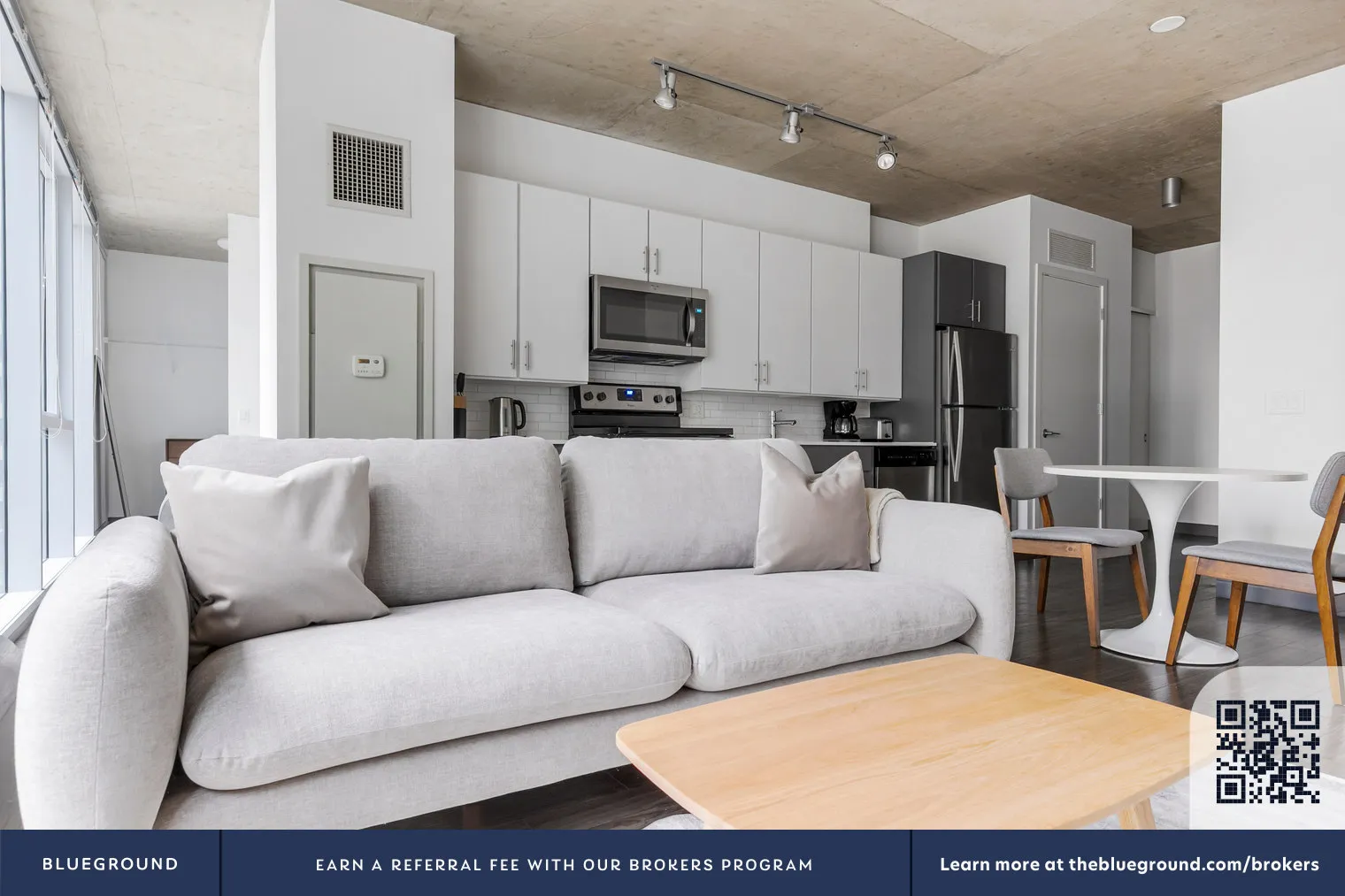 215 W Lake St, ,  60606, USA 60606-unit#CHI-1343-Chicago-IL