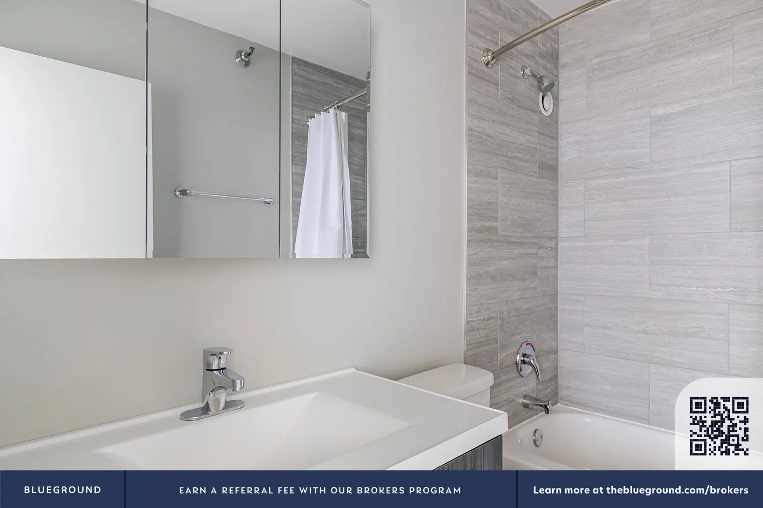 1 E Delaware Pl, ,  60611, USA 60611-unit#CHI-1358-Chicago-IL