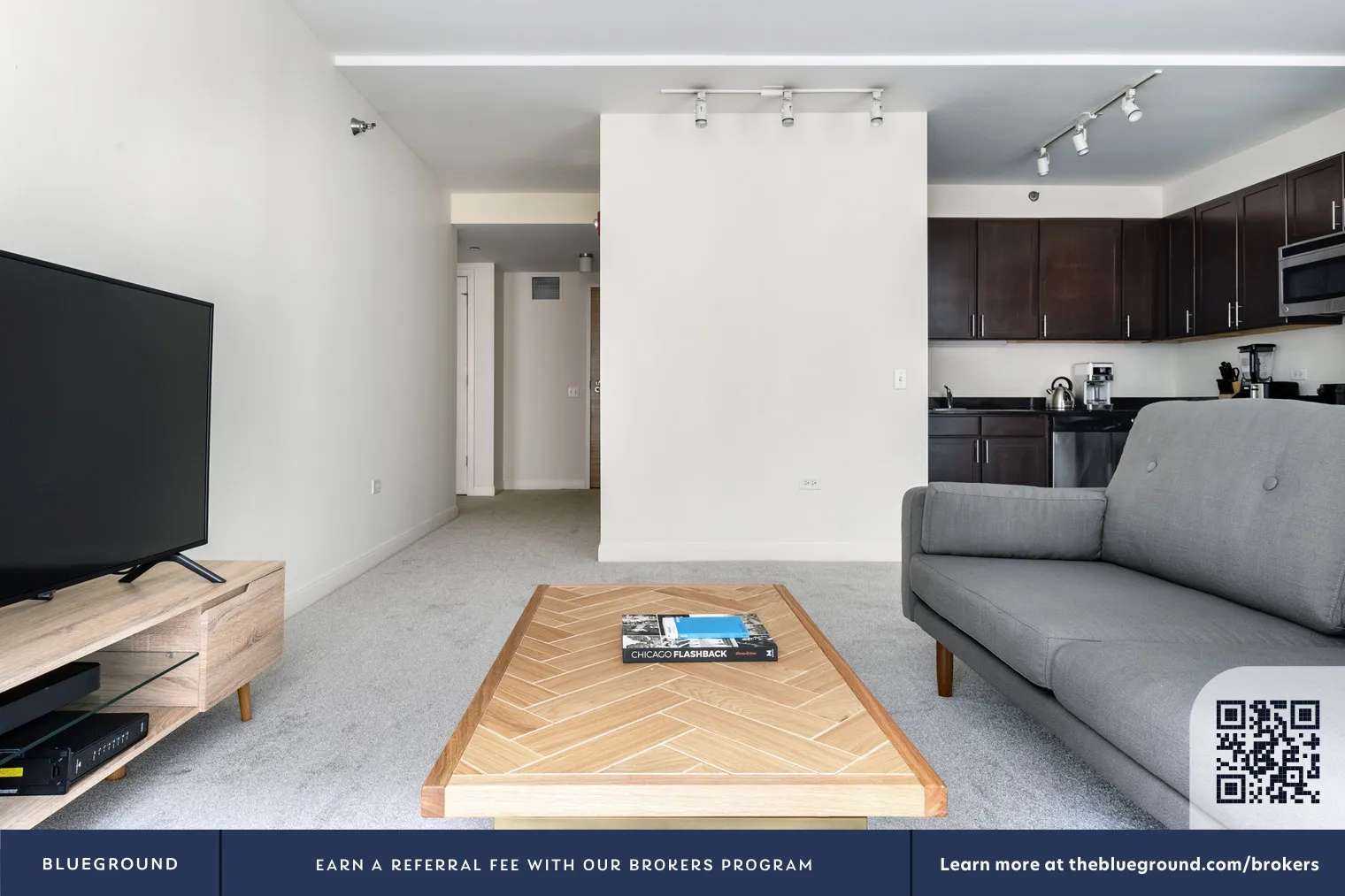210 N Wells St, , 60601, USA 60606-unit#CHI-242-Chicago-IL