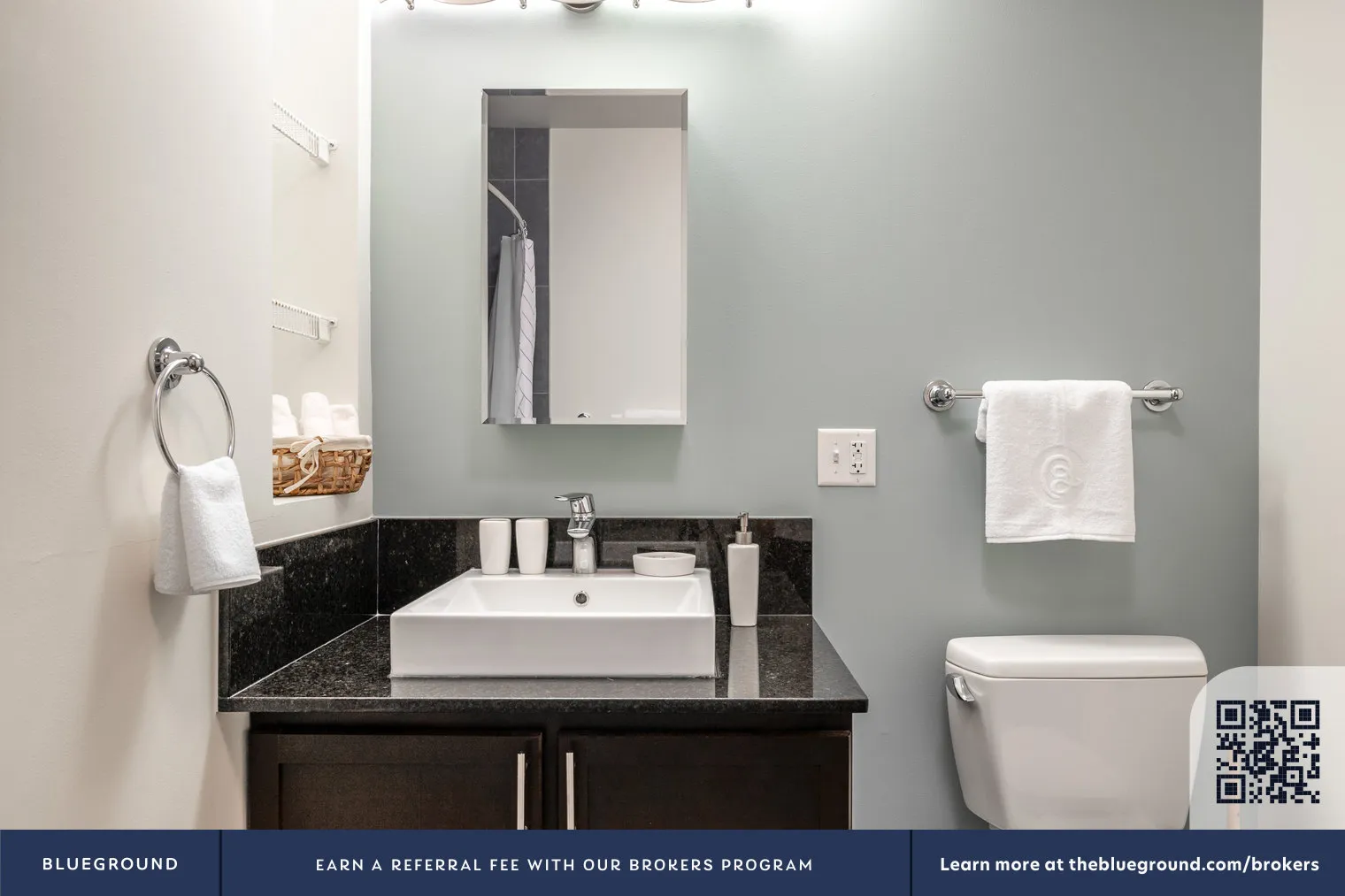 210 N Wells St, ,  60601, USA 60606-unit#CHI-251-Chicago-IL