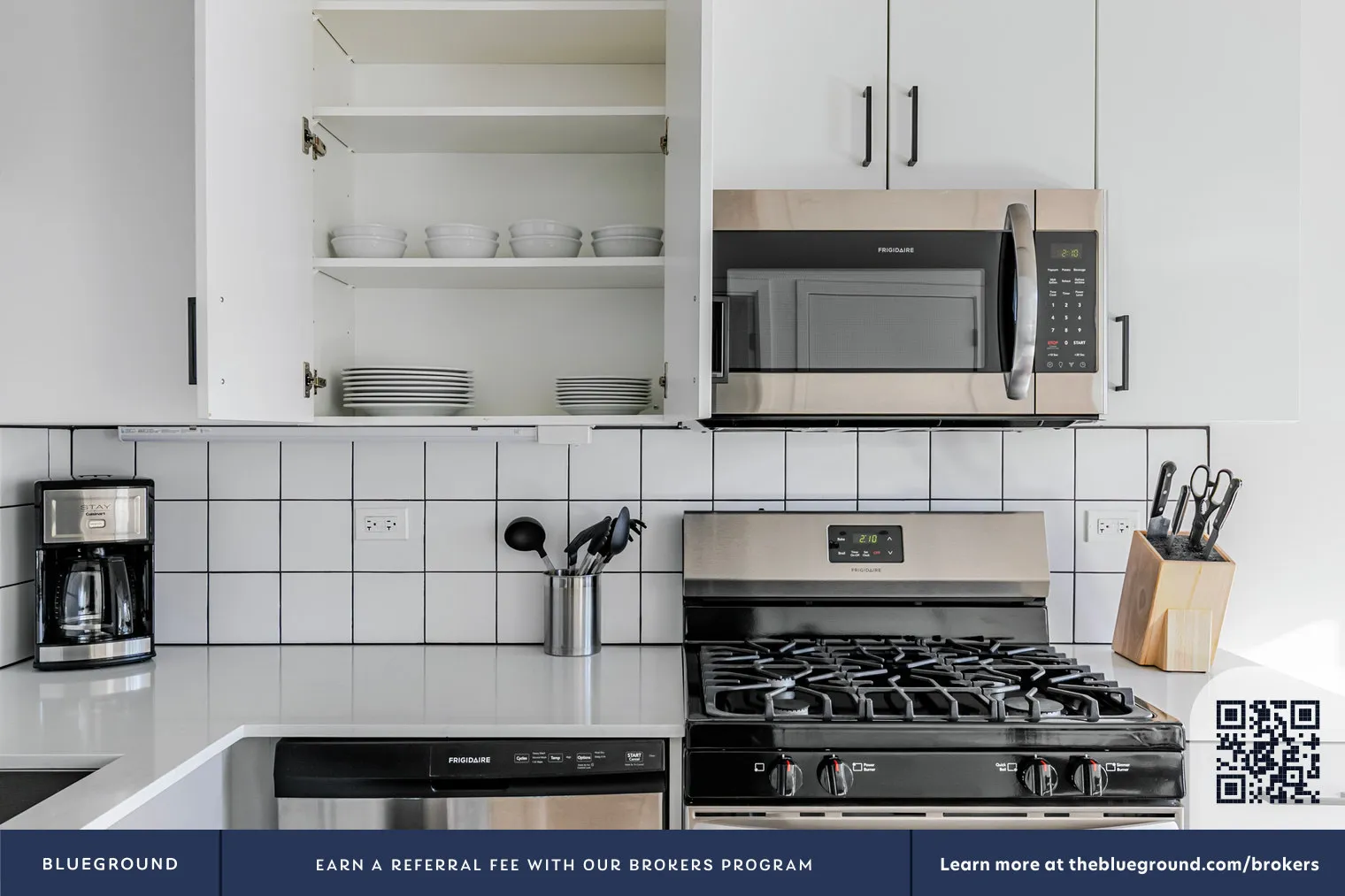 61 W Erie St, , 60654, USA 60654-unit#CHI-1411-Chicago-IL