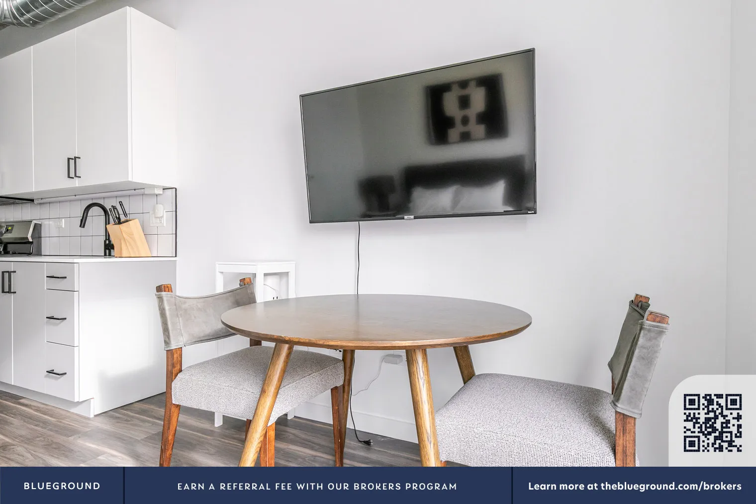 61 W Erie St, ,  60654, USA 60654-unit#CHI-1412-Chicago-IL