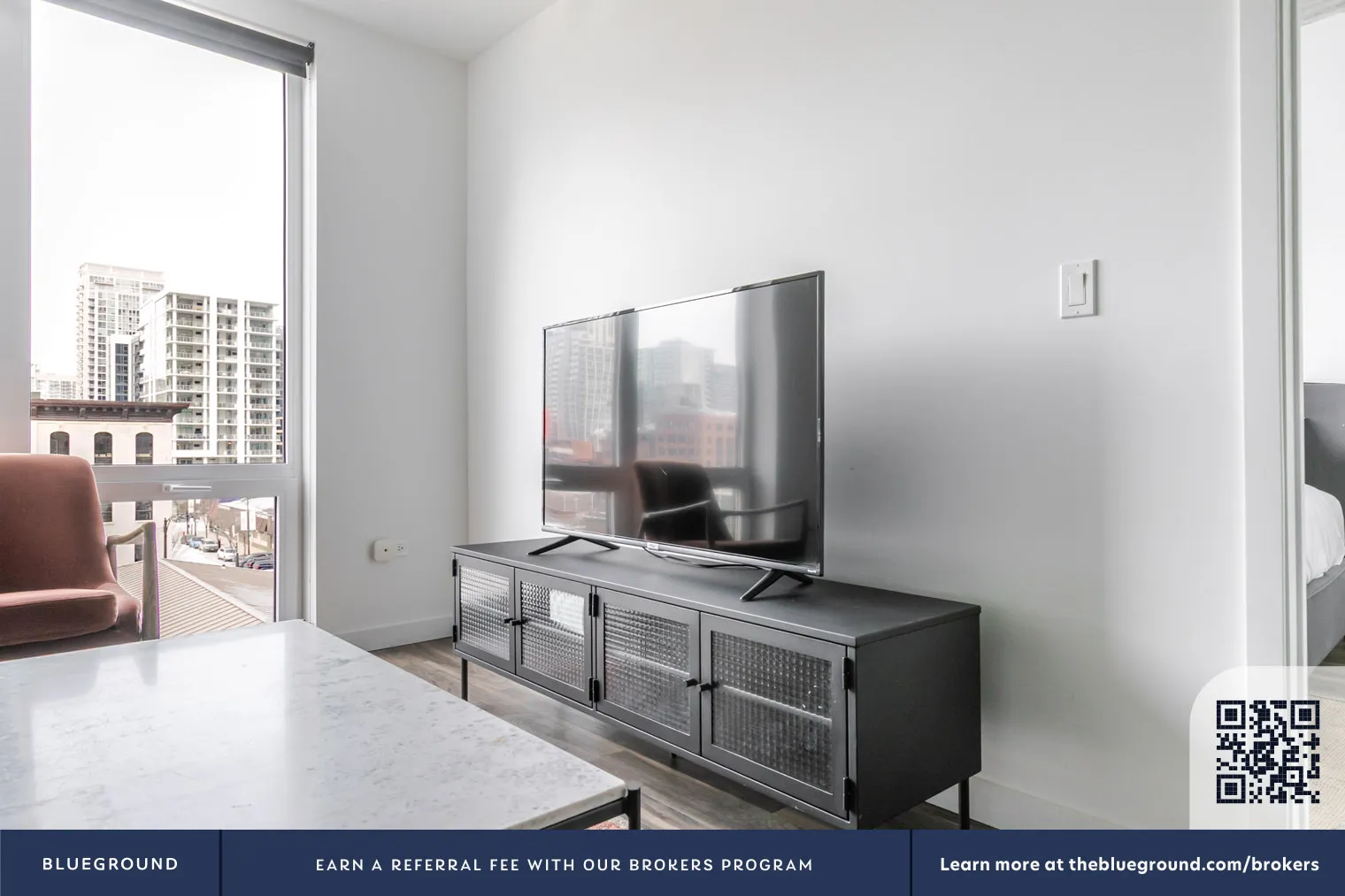 61 W Erie St, ,  60654, USA 60654-unit#CHI-1413-Chicago-IL