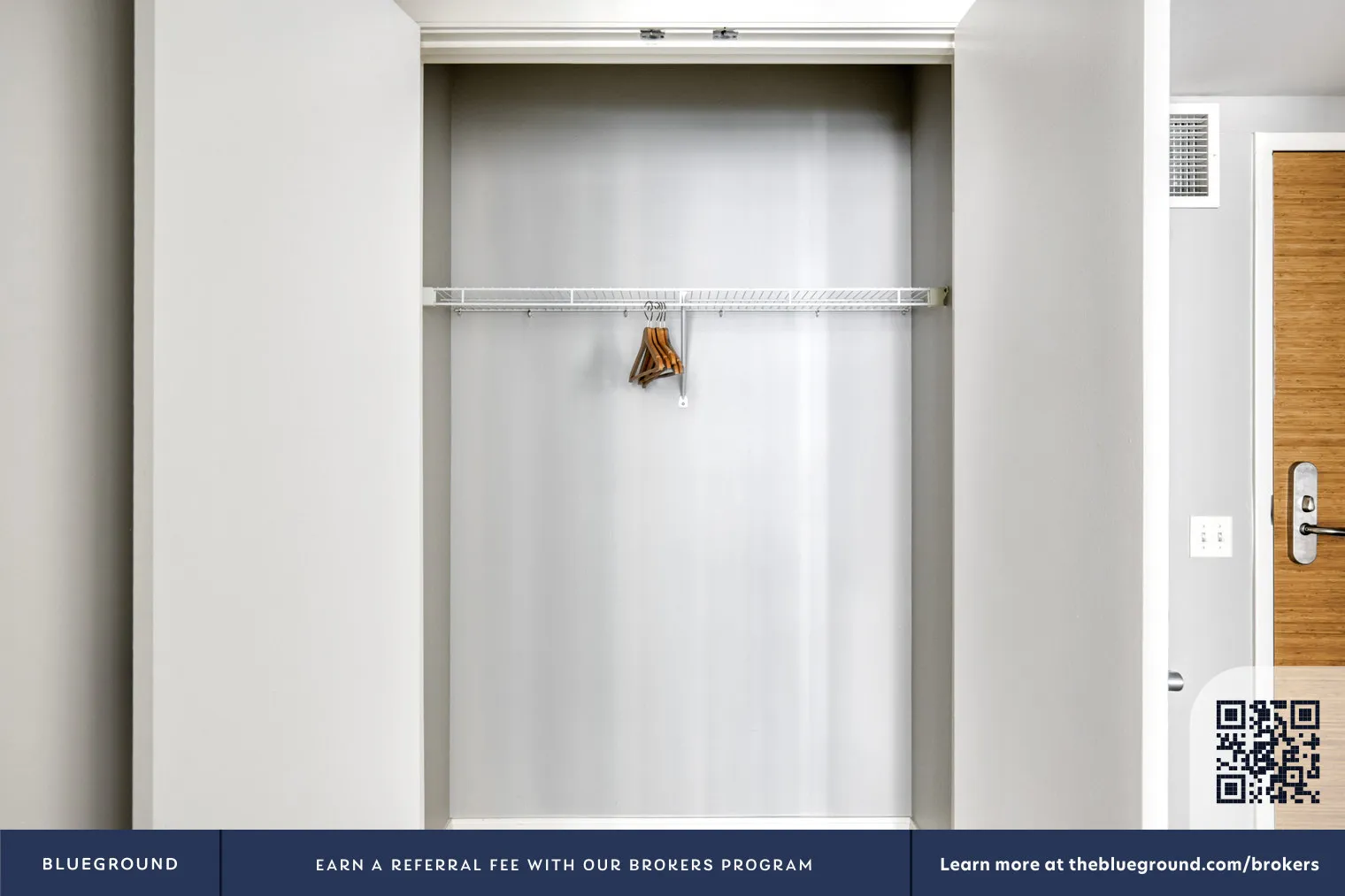 210 N Wells St, , 60601, USA 60606-unit#CHI-634-Chicago-IL