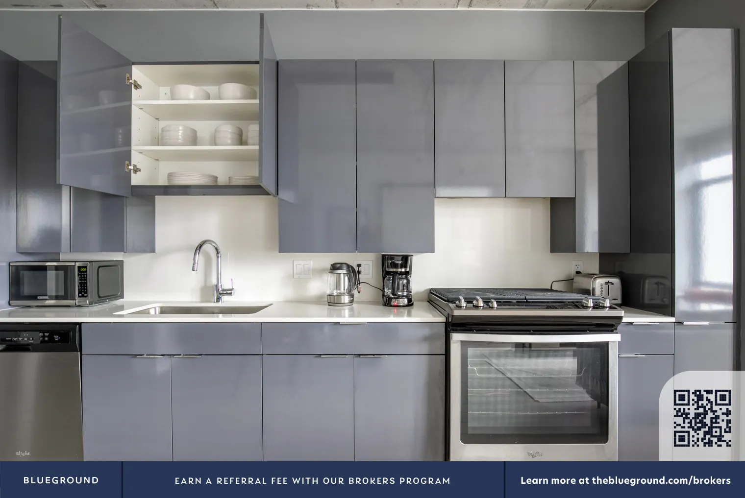 311 W Illinois St, ,  60654, USA 60654-unit#CHI-824-Chicago-IL