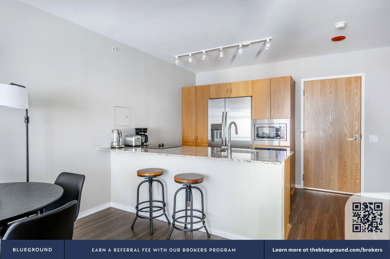 200 E Illinois St, ,  60611, USA 60611-unit#CHI-878-Chicago-IL