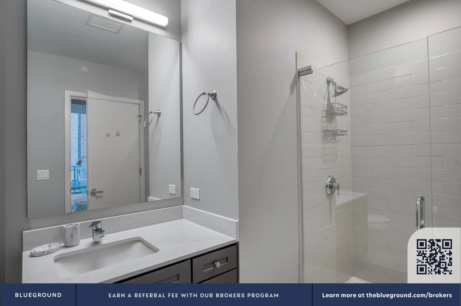 450 W Belmont Ave, , 60657, USA 60657-unit#CHI-984-Chicago-IL