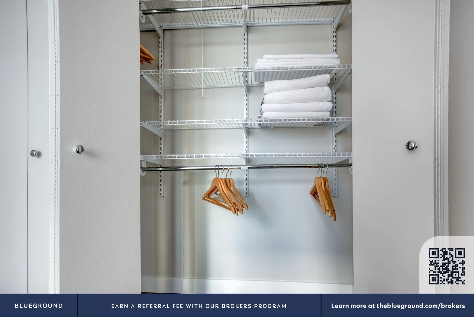 1 E Delaware Pl, ,  60611, USA 60611-unit#CHI-1016-Chicago-IL