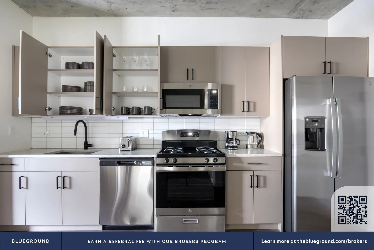 751 N Hudson Ave, , 60654, USA 60610-unit#CHI-1037-Chicago-IL