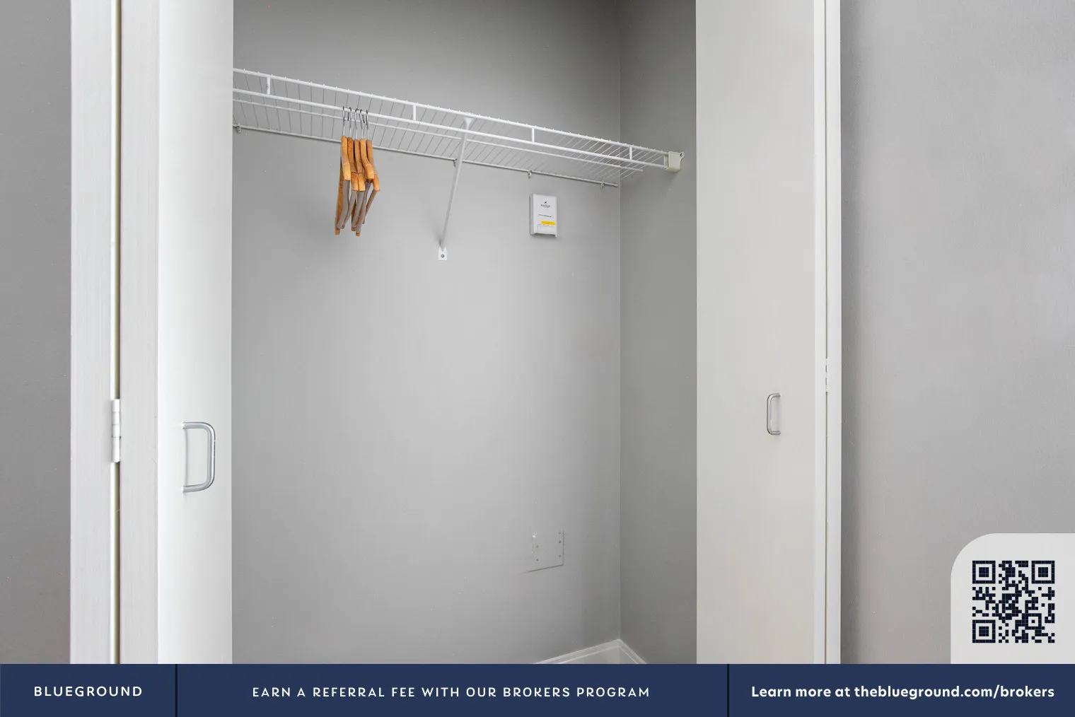 210 N Wells St, ,  60606, USA 60606-unit#CHI-1072-Chicago-IL