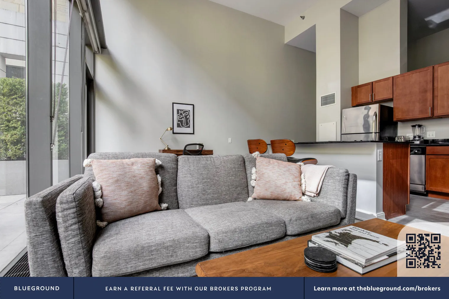 210 N Wells St, ,  60606, USA 60606-unit#CHI-1072-Chicago-IL