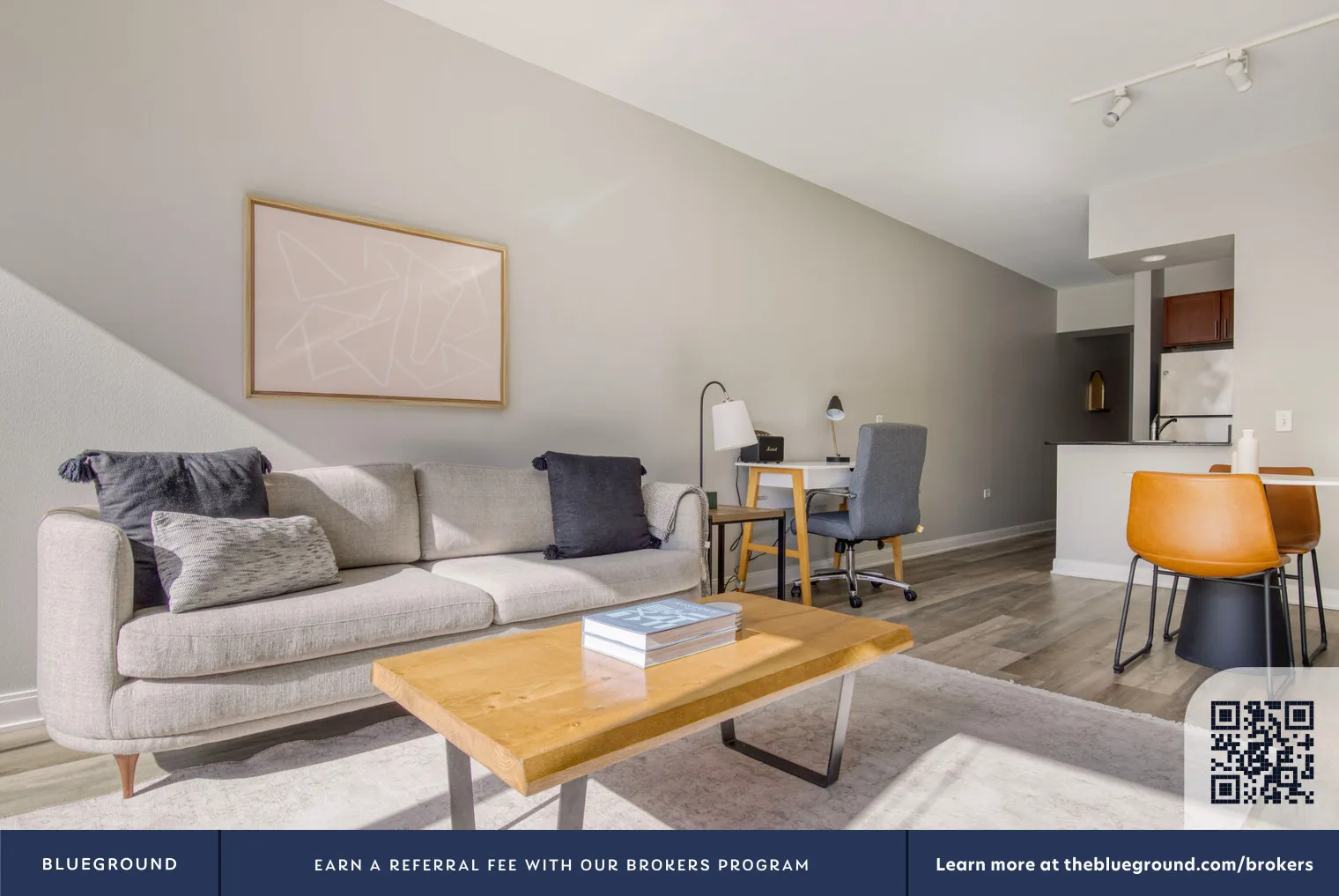210 N Wells St, ,  60606, USA 60606-unit#CHI-1076-Chicago-IL