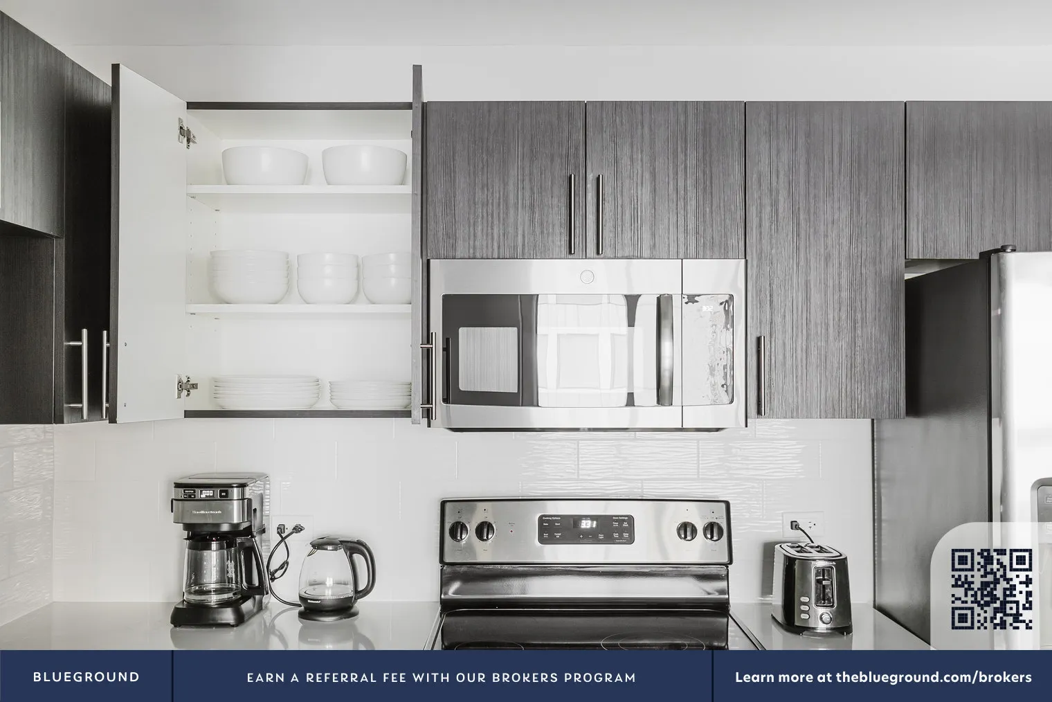 1 E Delaware Pl, , 60611, USA 60611-unit#CHI-1126-Chicago-IL