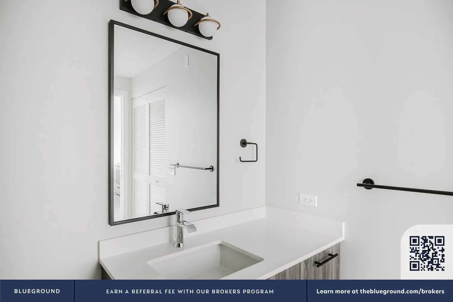 5252 S Cornell Ave, , 60615, USA 60615-unit#CHI-1158-Chicago-IL