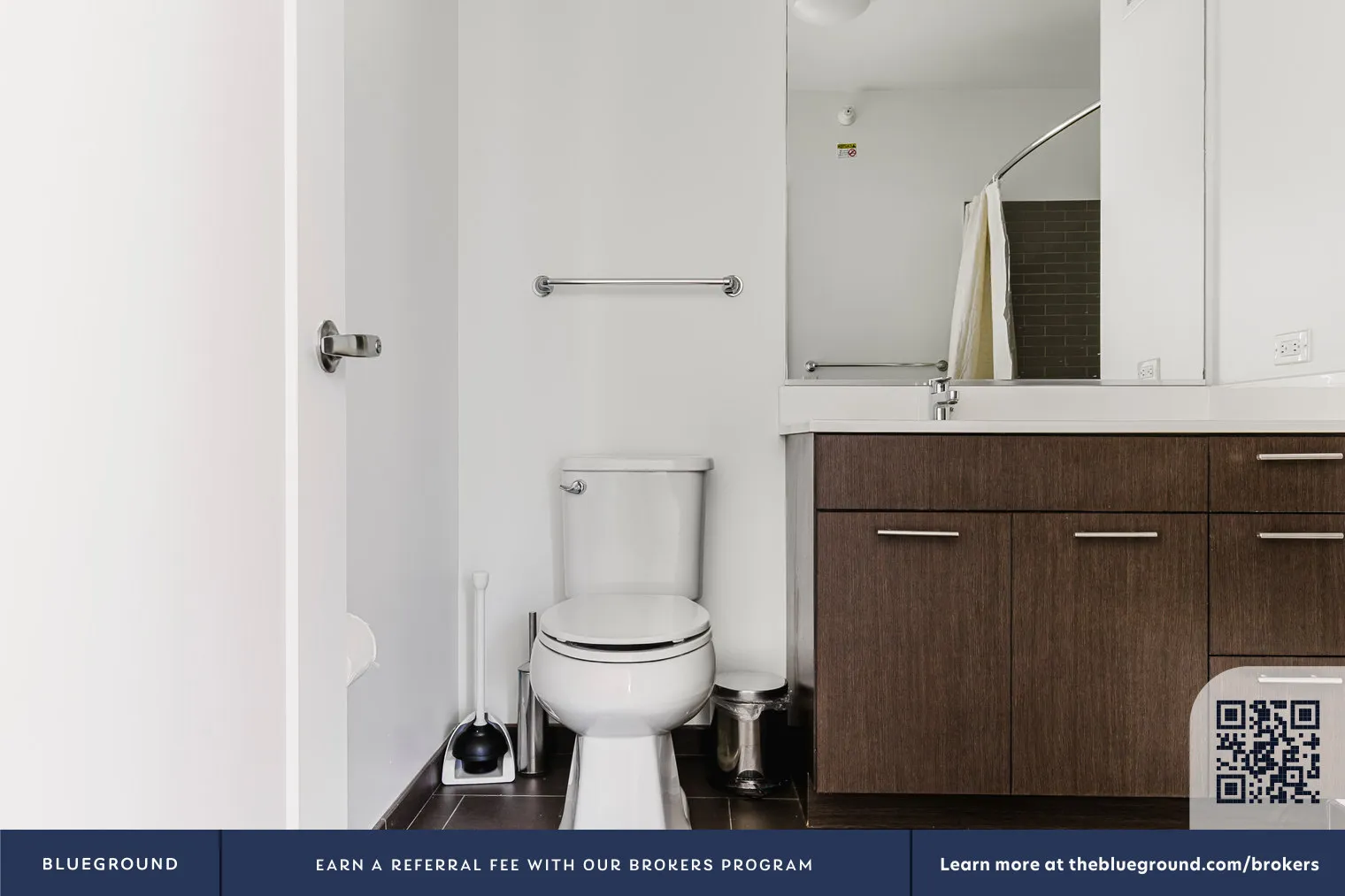637 N Wells St, ,  60654, USA 60654-unit#CHI-1191-Chicago-IL