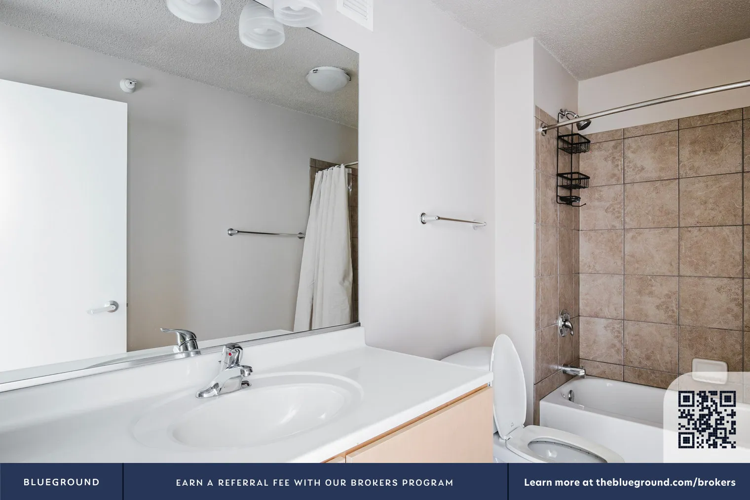 225 N Columbus Dr, ,  60601, USA 60601-unit#CHI-1199-Chicago-IL