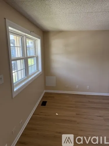 353 South Whispering Hills Drive 60540-unit#D-Naperville-IL