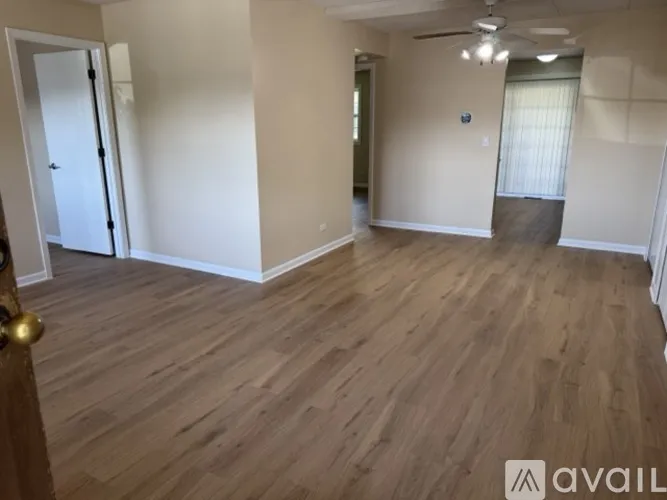 353 South Whispering Hills Drive 60540-unit#D-Naperville-IL