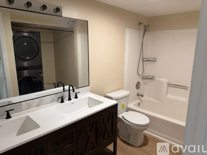 353 South Whispering Hills Drive 60540-unit#D-Naperville-IL