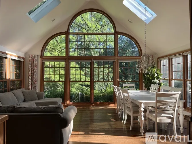 889 East Stonebridge Court 60074-Palatine-IL