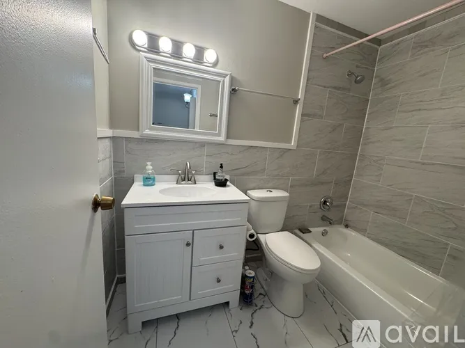 252 Shorewood Dr 60139-unit#2D-Glendale Heights-IL