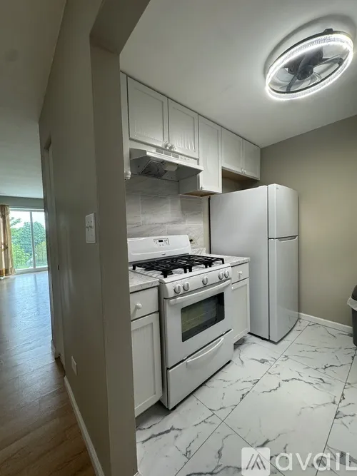 252 Shorewood Dr 60139-unit#2D-Glendale Heights-IL