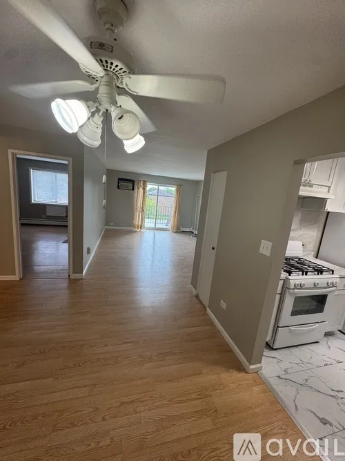 252 Shorewood Dr 60139-unit#2D-Glendale Heights-IL