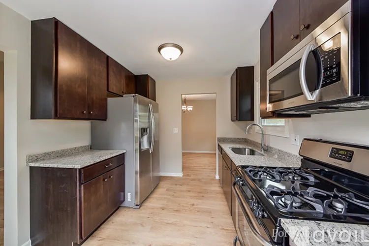 2965 Middlebury Court West 60504-Aurora-IL