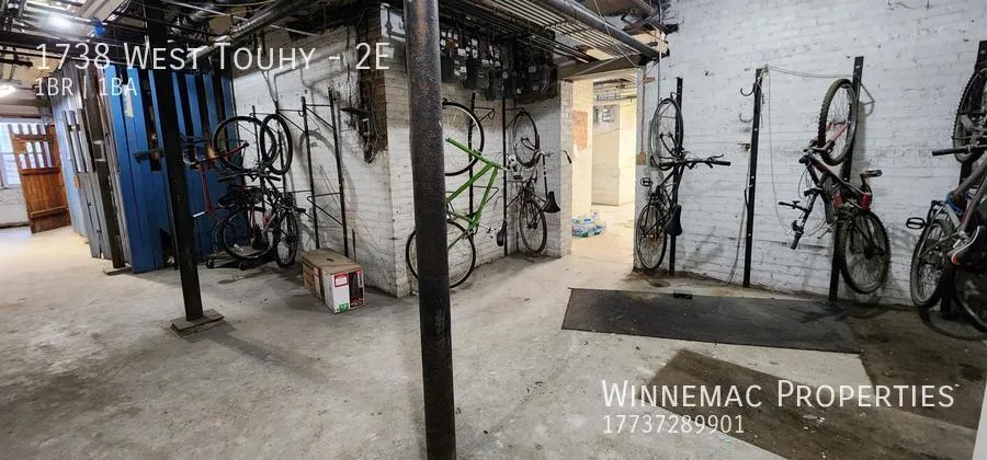 1738 W Touhy Ave, ,  60626, USA 60626-unit#2E-Chicago-IL