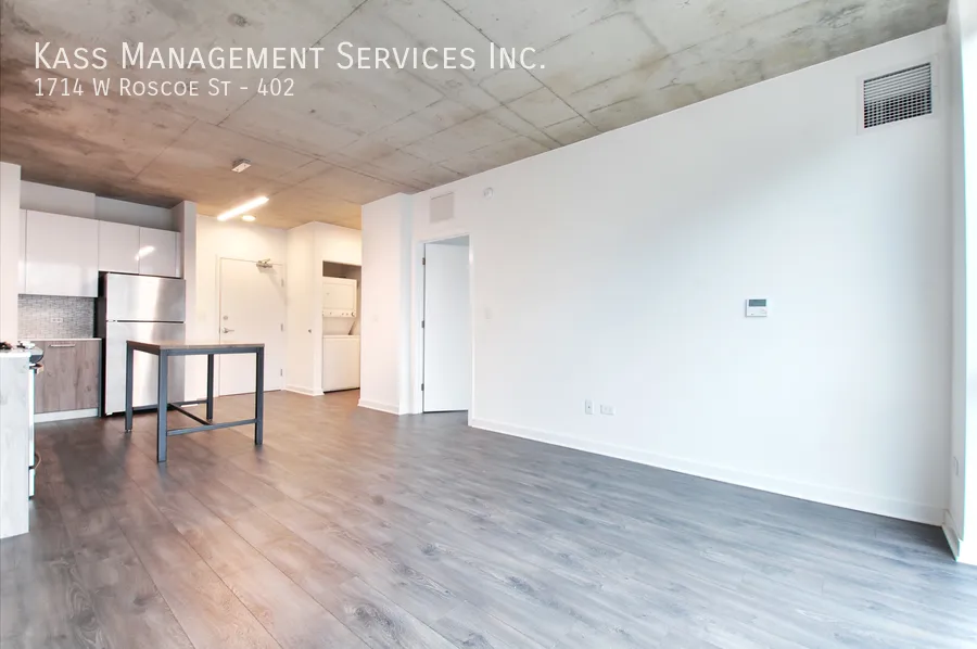 1714 W Roscoe St, ,  60657, USA 60657-unit#402-Chicago-IL