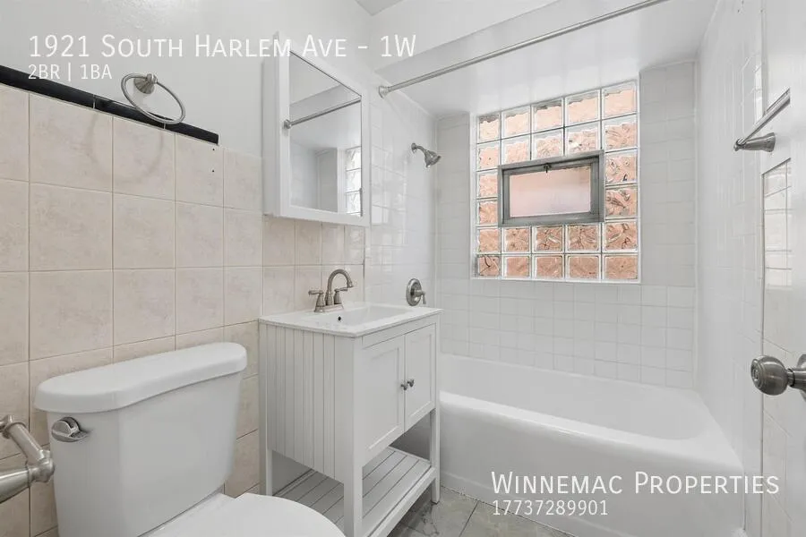 1921 S Harlem Ave, ,  60402, USA 60402-unit#1W-Berwyn-IL