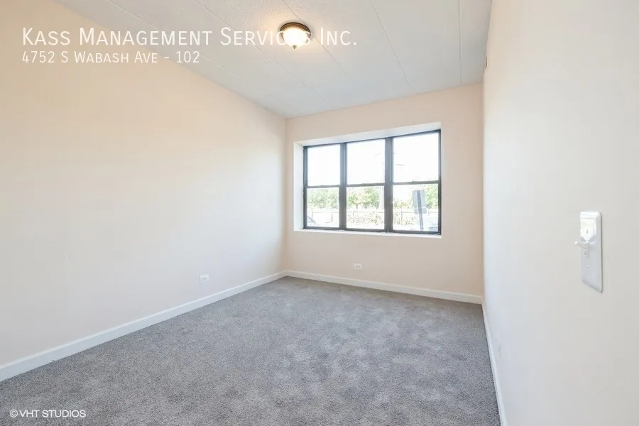 4752 S Wabash Ave, ,  60615, USA 60615-Chicago-IL