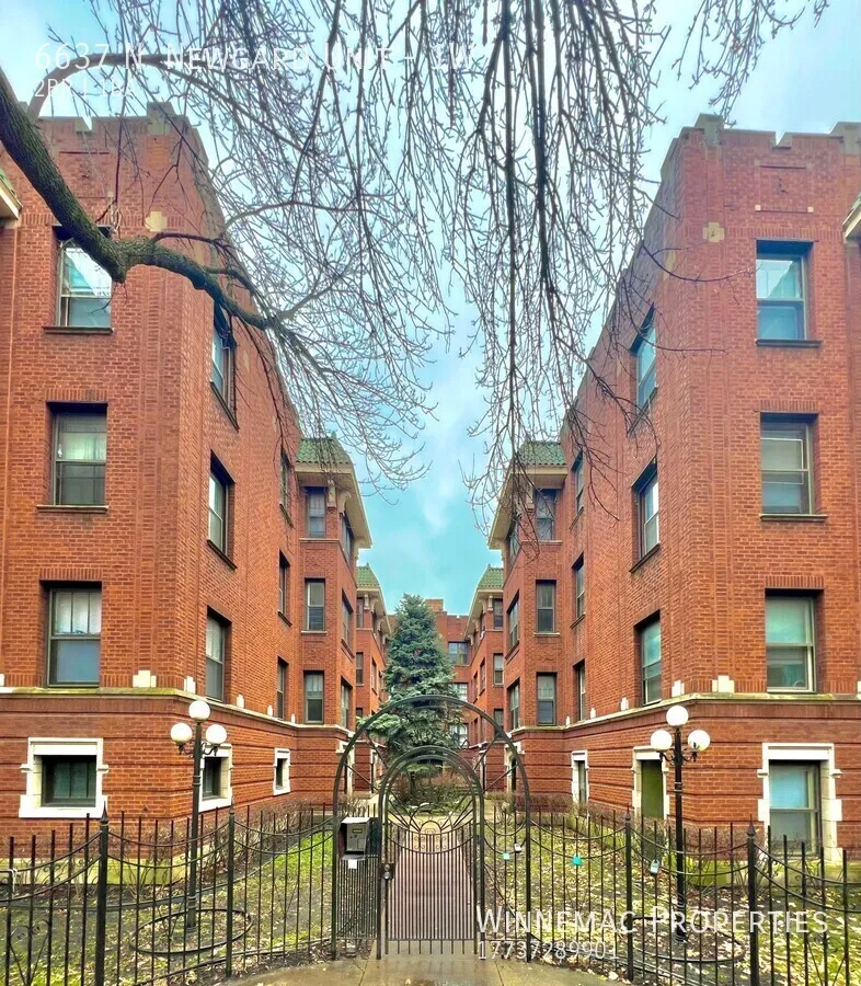 6637 N Newgard Ave, ,  60626, USA 60626-unit#2W-Chicago-IL