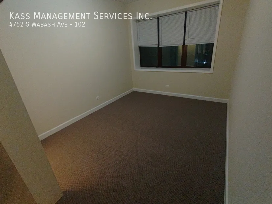 4752 S Wabash Ave, ,  60615, USA 60615-Chicago-IL