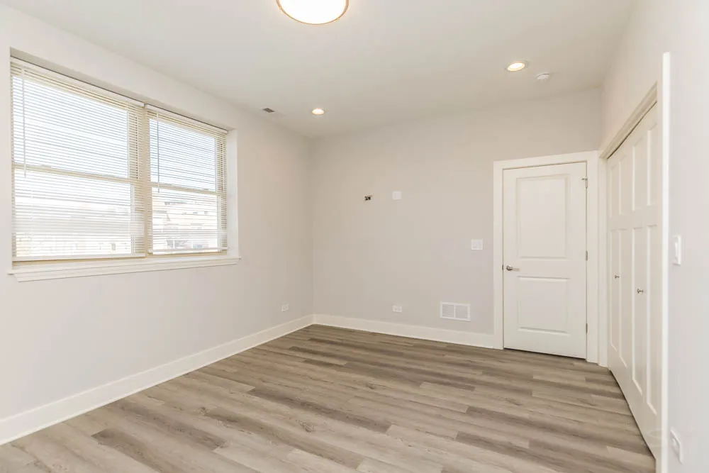 6635 S Ellis Ave, ,  60637, USA 60637-unit#2-Chicago-IL