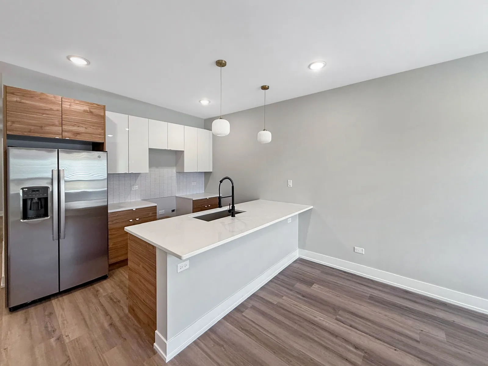 6218 S King Dr, ,  60637, USA 60637-unit#1-Chicago-IL