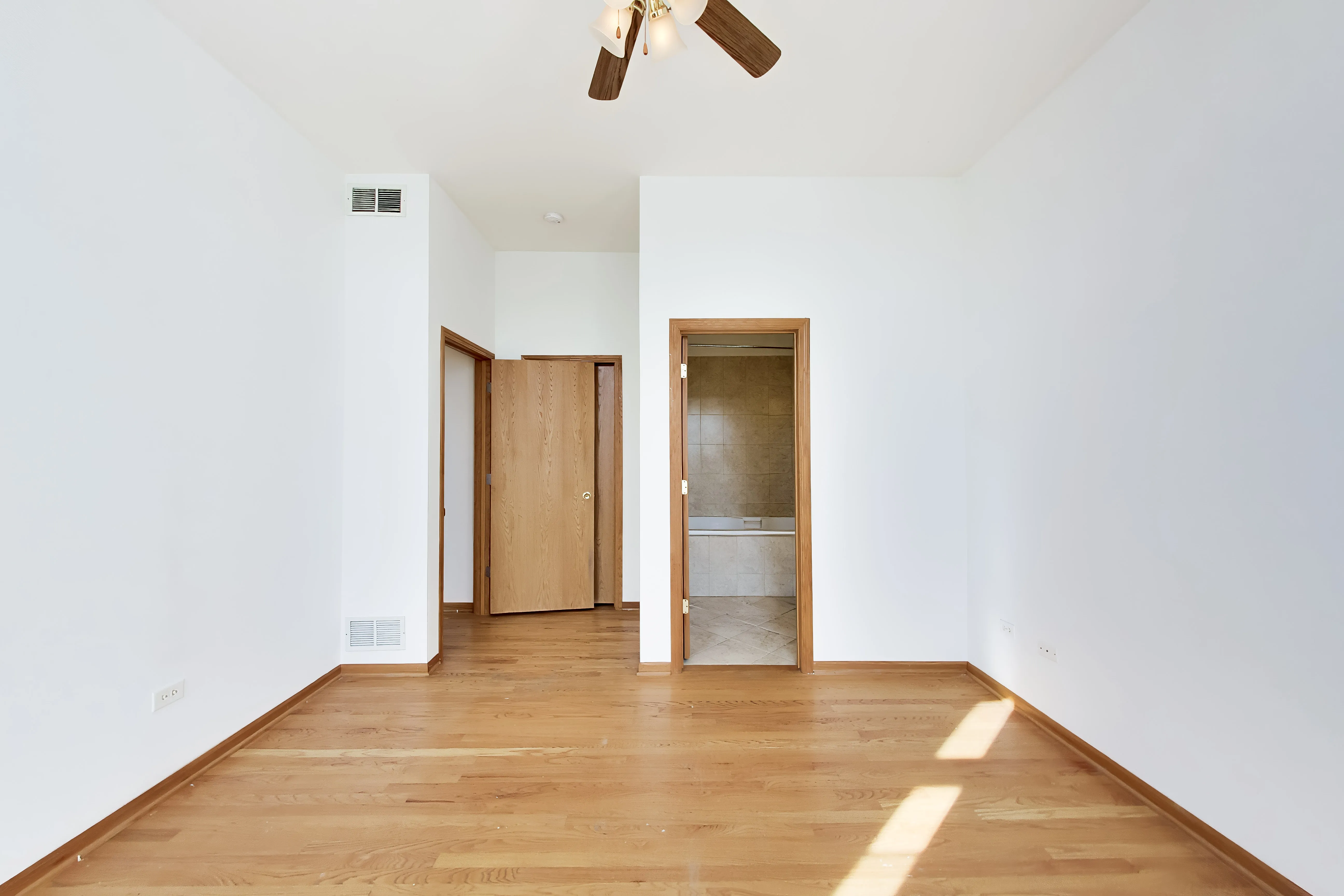 1700 W Cermak Rd, , 60608, USA 60608-unit#2F-Chicago-IL