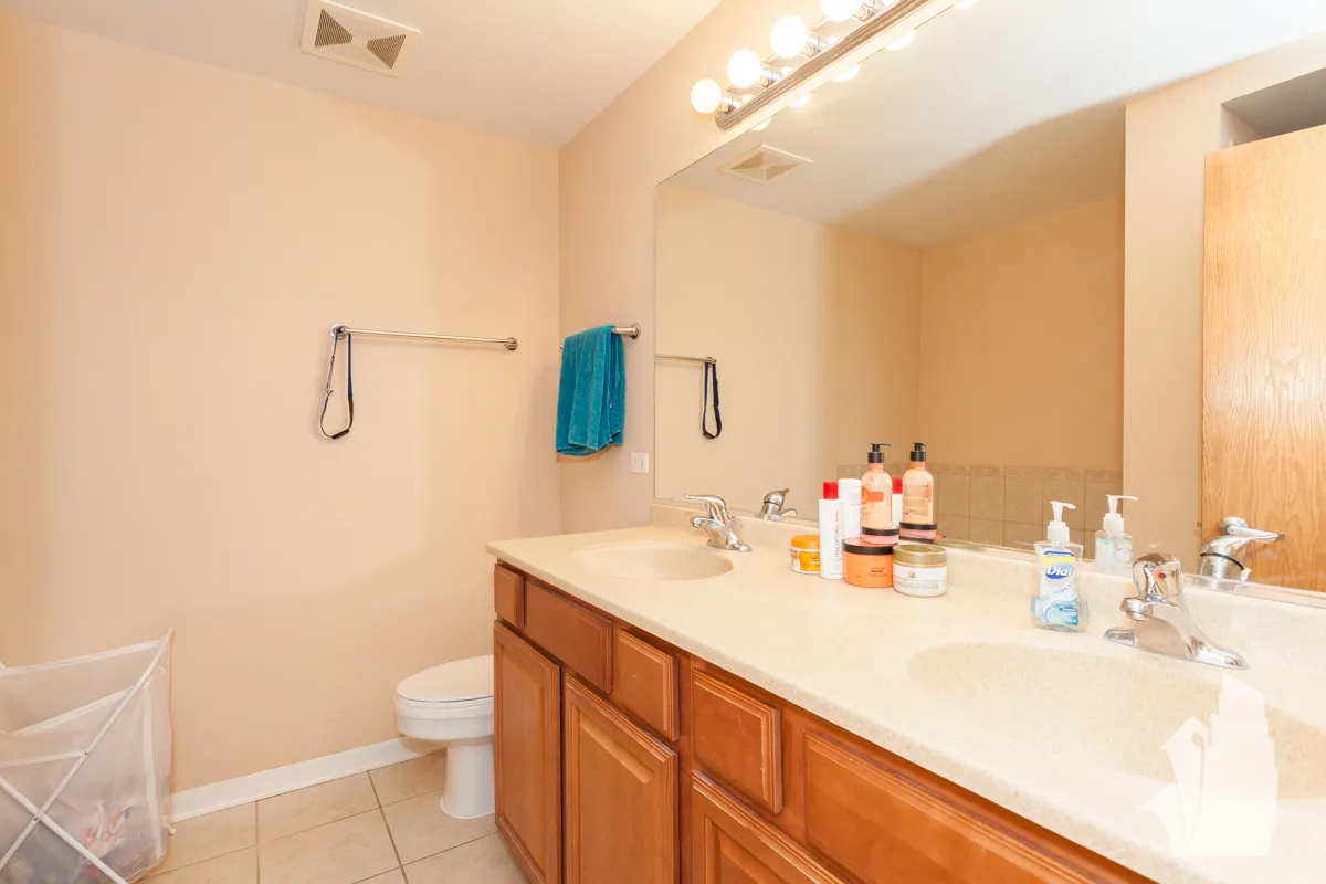 1250 S Indiana Pkwy, ,  60605, USA 60605-unit#408-Chicago-IL