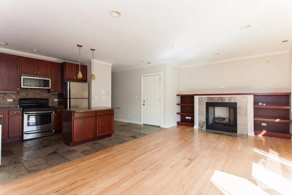 1148 W Roscoe St, ,  60657, USA 60657-unit#2W-Chicago-IL