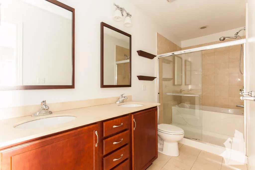 1148 W Roscoe St, ,  60657, USA 60657-unit#2W-Chicago-IL
