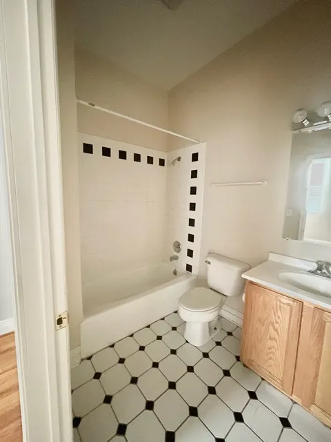 1459 N Milwaukee Ave, ,  60622, USA 60622-unit#2A-Chicago-IL