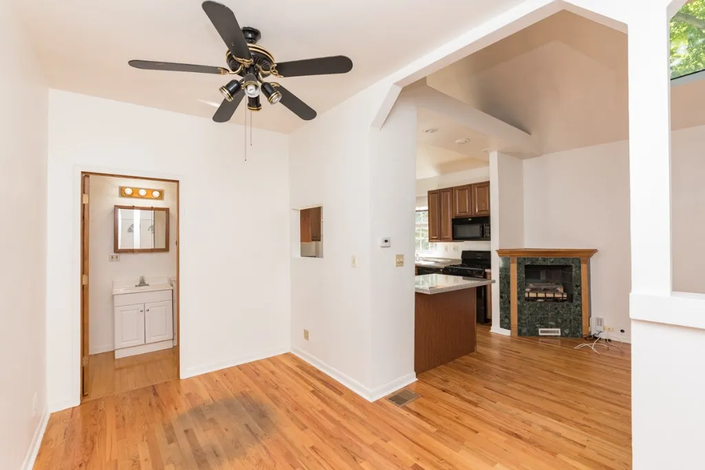 1043 W Grace St, ,  60613, USA 60613-unit#CH-Chicago-IL