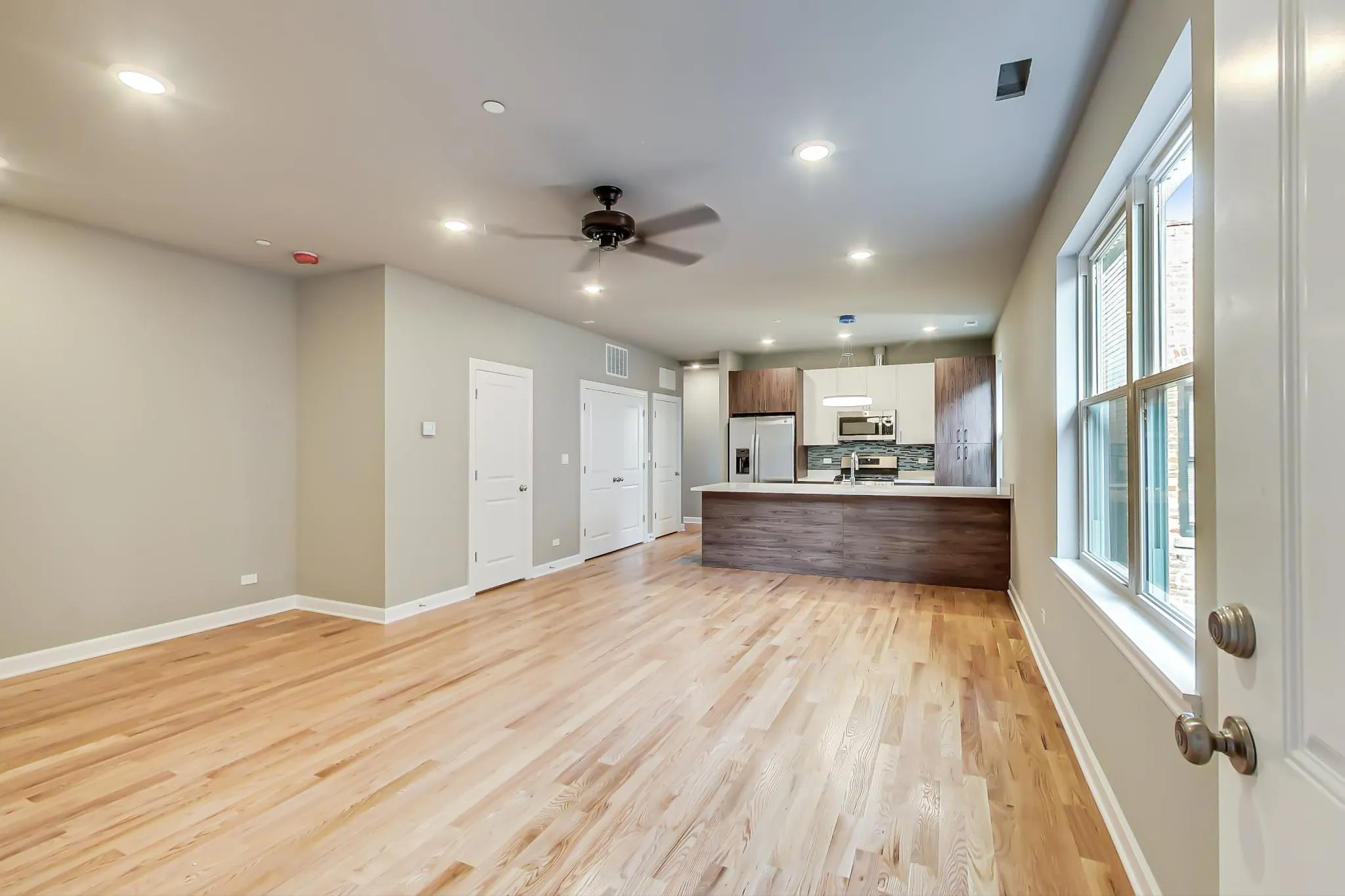 6132 S Kimbark Ave, ,  60637, USA 60637-unit#1W-Chicago-IL