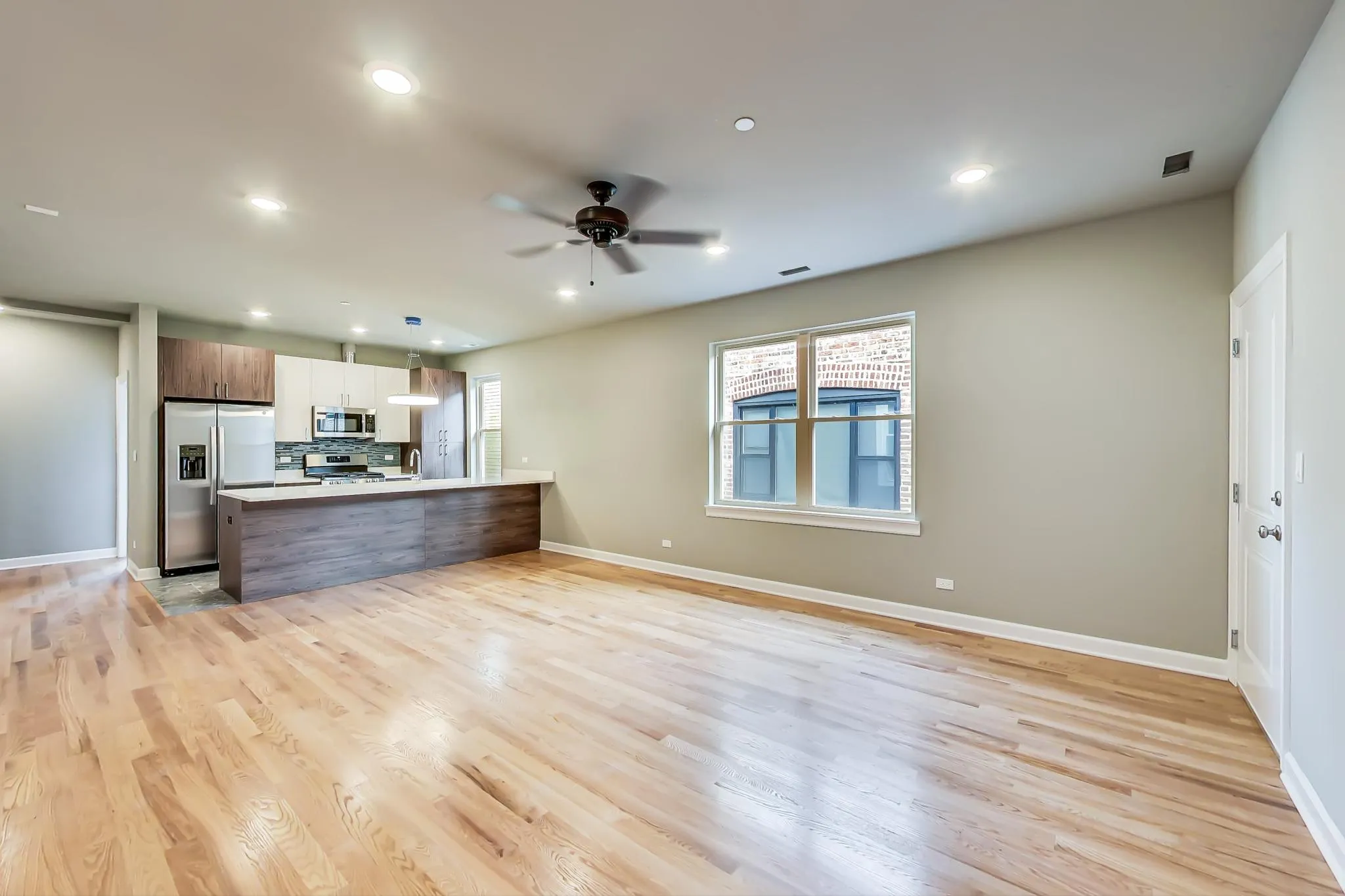 6132 S Kimbark Ave, ,  60637, USA 60637-unit#1W-Chicago-IL